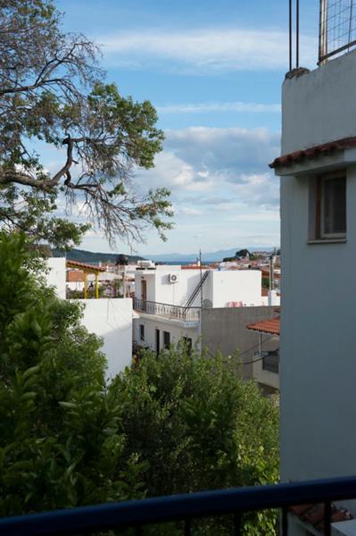 Syraina Apartments Skiathos Town Exterior photo