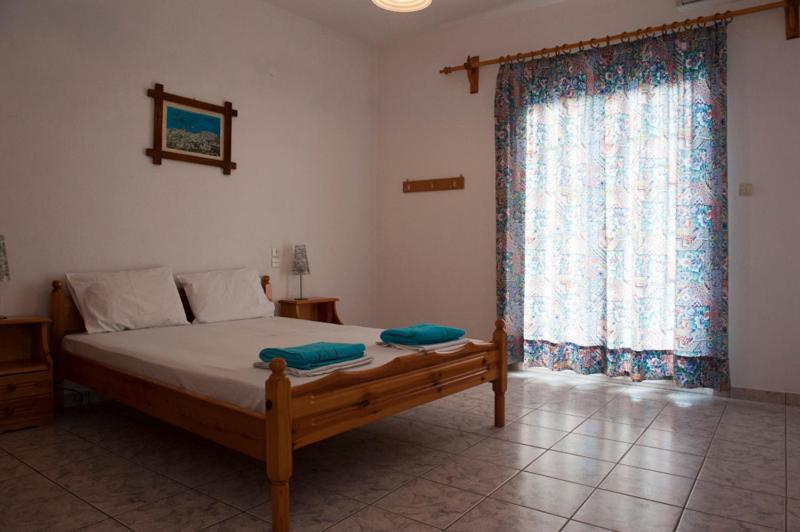 Syraina Apartments Skiathos Town Exterior photo