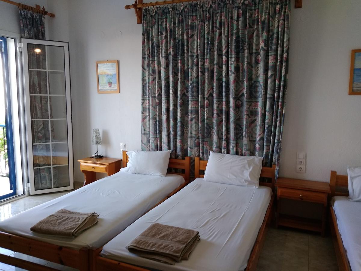 Syraina Apartments Skiathos Town Exterior photo